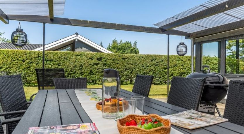 Photo of "Anabel" - 600m from the sea