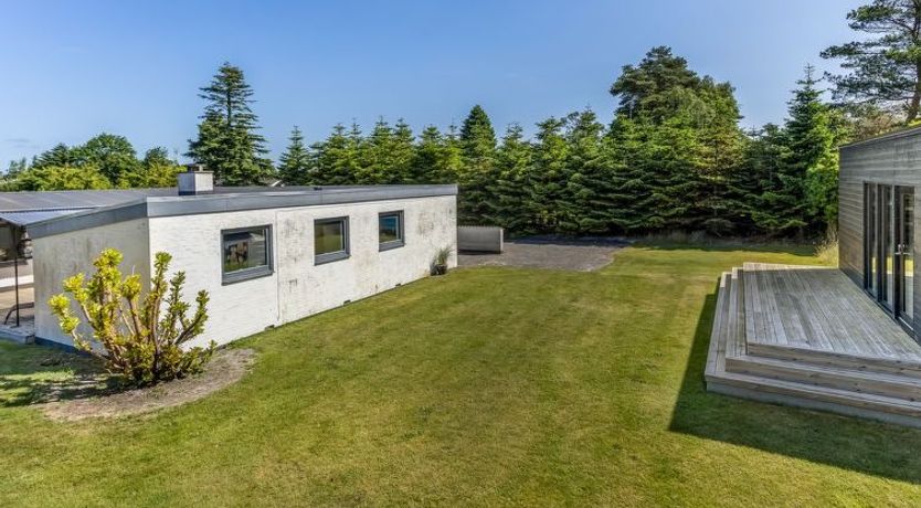 Photo of "Anabel" - 600m from the sea