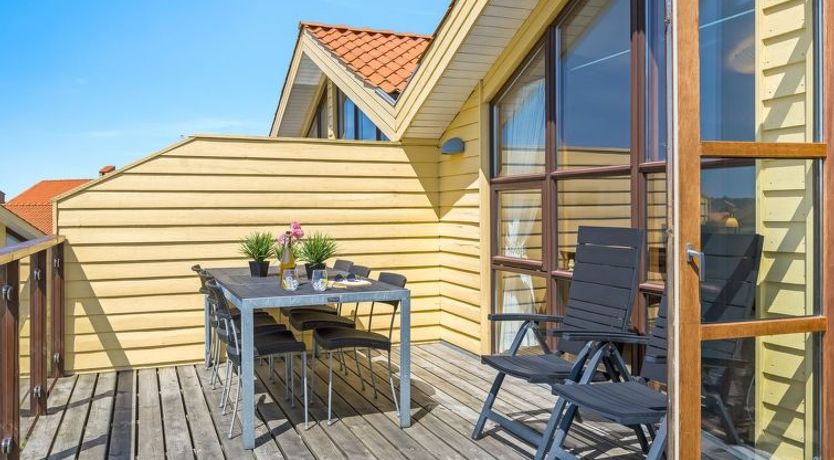 Photo of "Era" - 100m from the sea