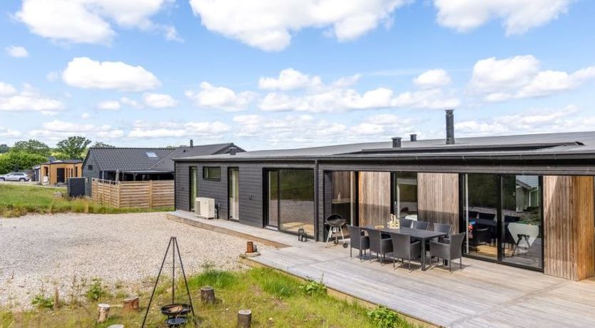 Photo of "Heidie" - 600m from the sea