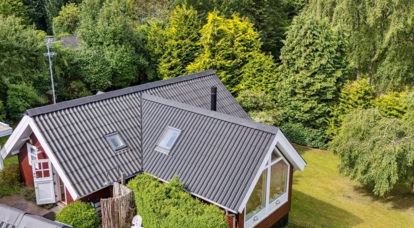 Photo of "Helfrida" - 925m from the sea