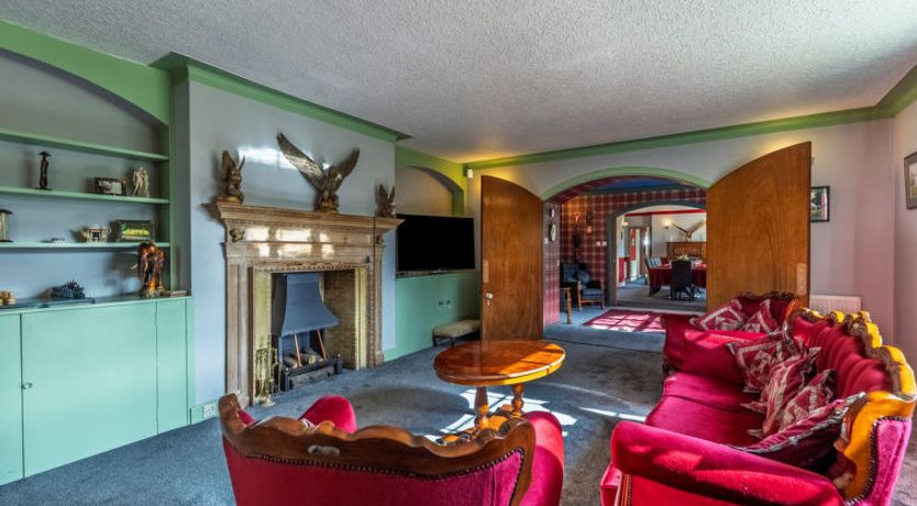 Photo of White House Retreat