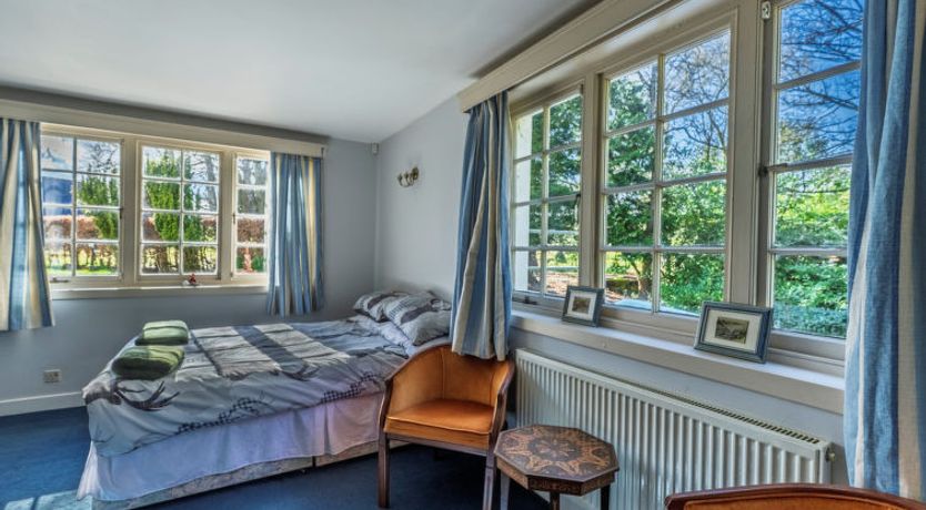 Photo of White House Retreat