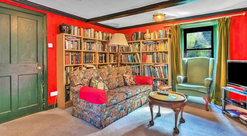 Photo of The West Wing at The Mill House