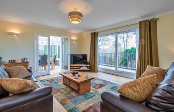 Cesail Y Mynydd Holiday Home
