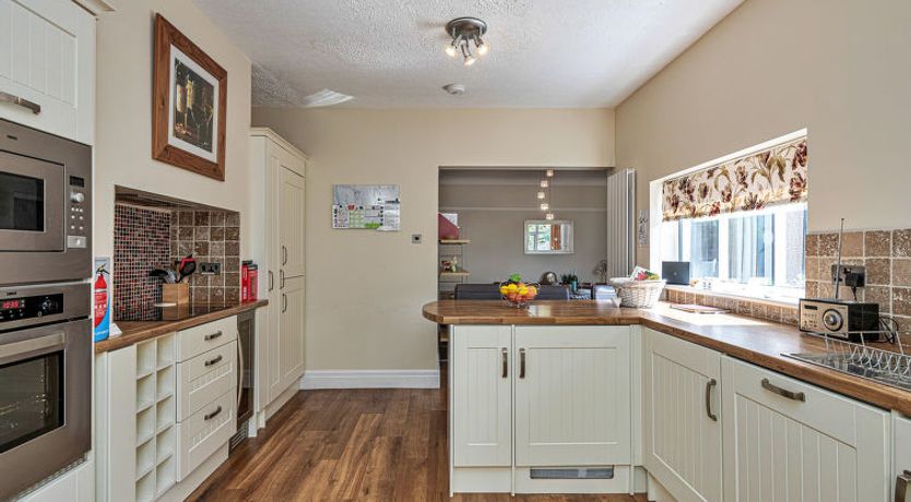 Photo of Penrhyn Avenue