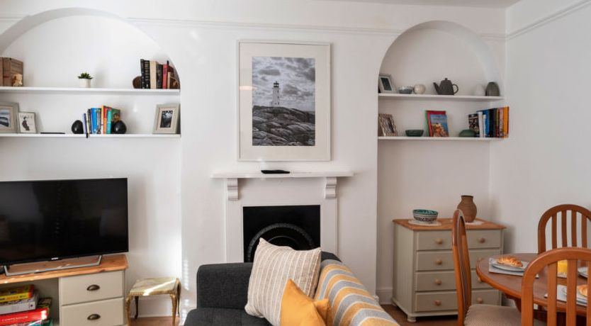 Photo of Centre View