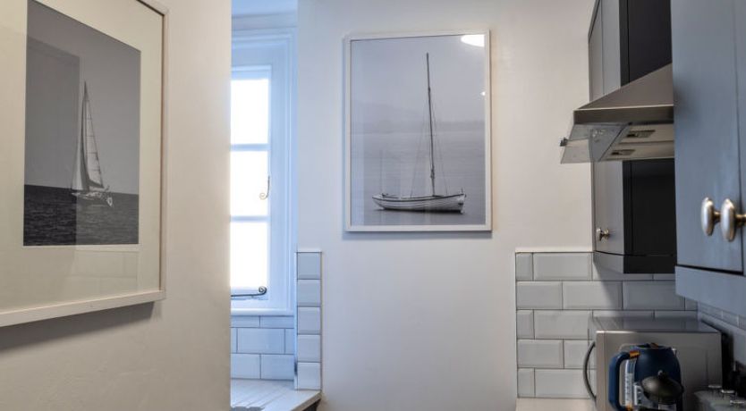 Photo of Centre View