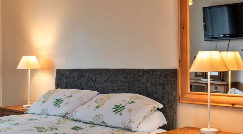 Photo of No.1 Gladys' Orchard