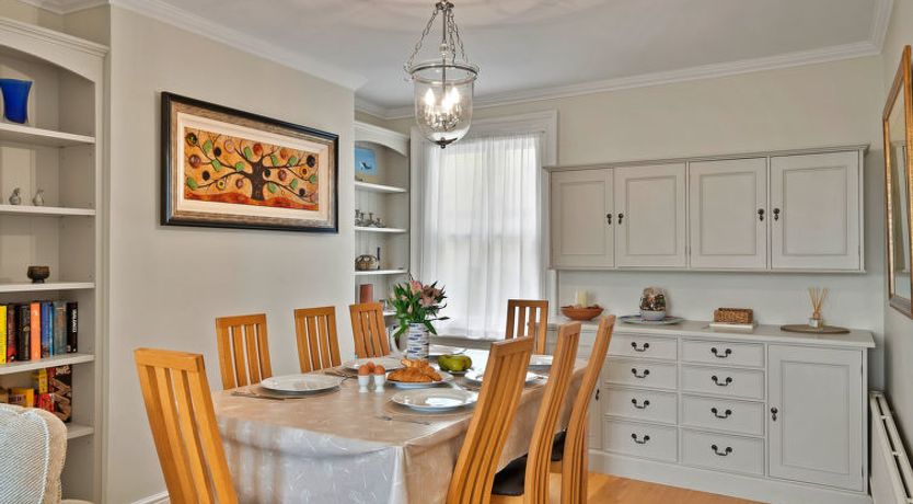 Photo of Sussex House