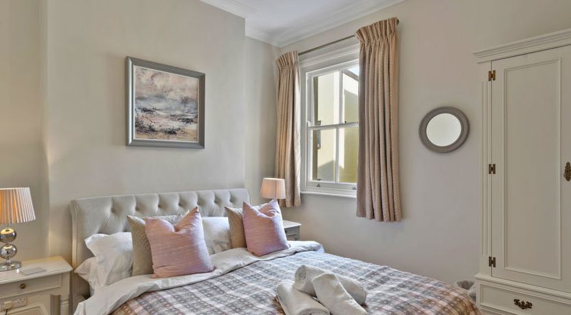 Photo of Sussex House