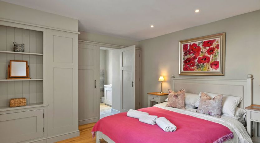 Photo of Sussex House