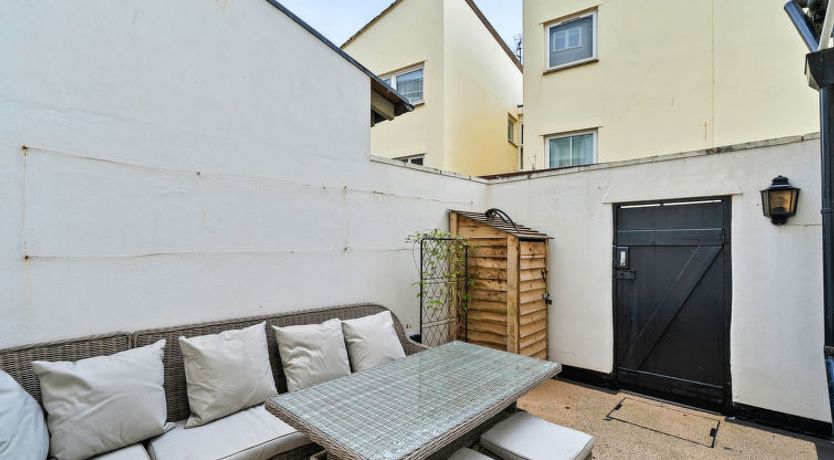 Photo of Sussex House