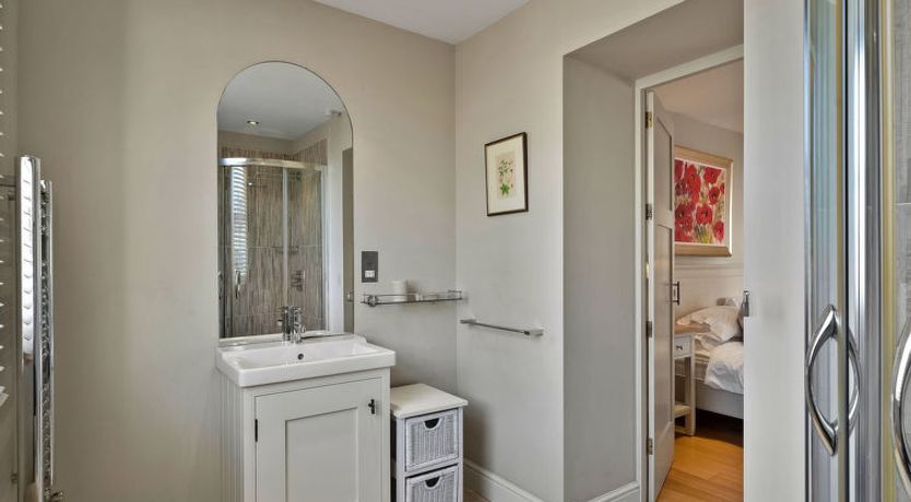 Photo of Sussex House