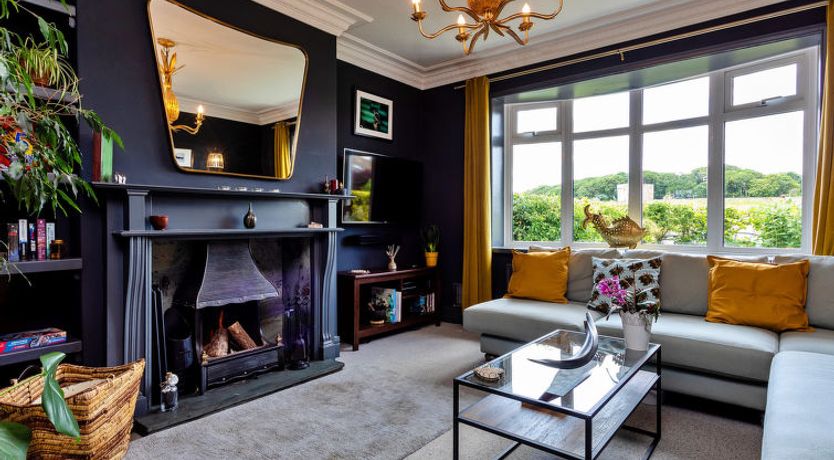 Photo of Cresswell House