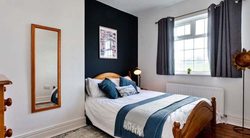 Photo of Cresswell House