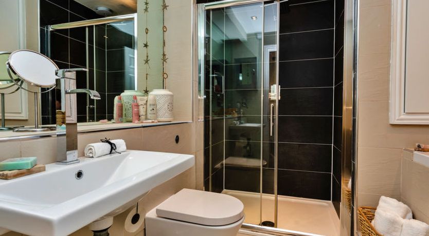 Photo of Cresswell House