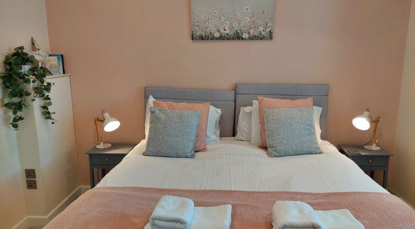 Photo of Little Dunley - Holly