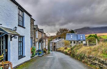 Ty'r Delyn Holiday Home