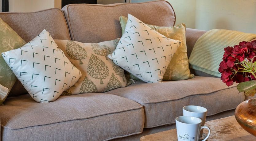 Photo of The Thatch at Winterborne Houghton