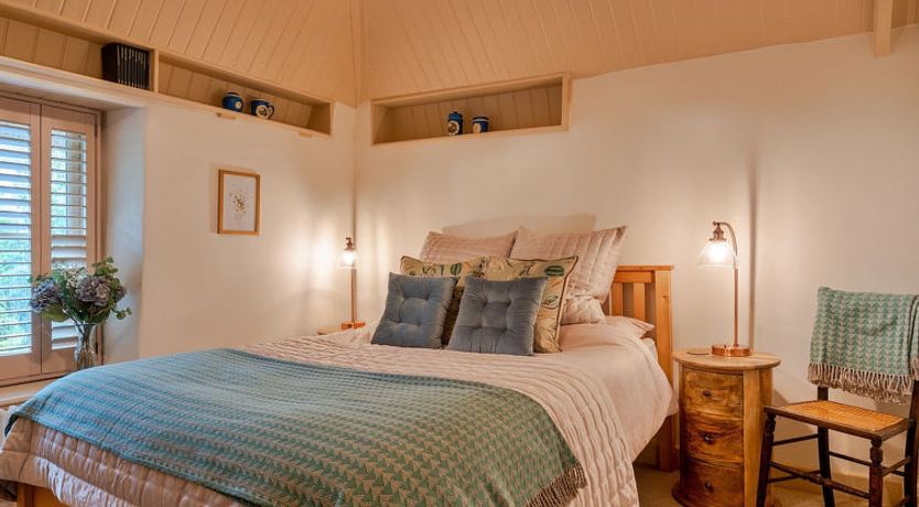 Photo of The Thatch at Winterborne Houghton