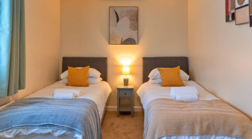 Photo of Southern Lea