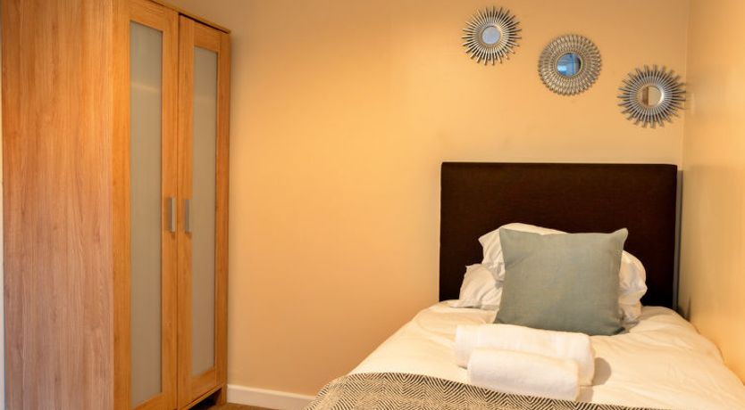 Photo of Southern Lea