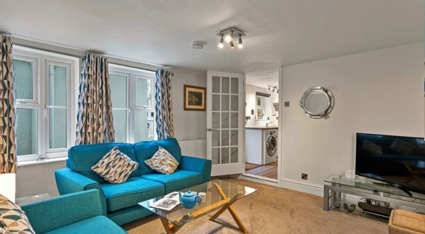 Photo of Porthole Cottage