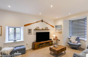 Littleholme Holiday Home