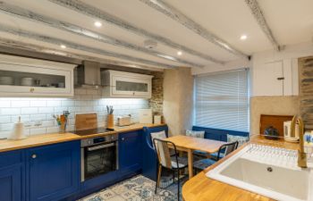 Old Harbour Cottage Holiday Home
