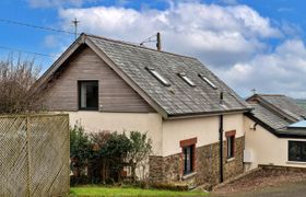 Photo of chasty-house-barn