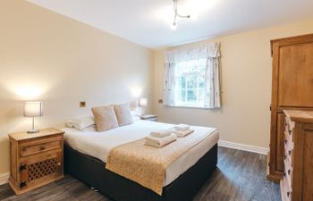 Netley Hall - Camelia Holiday Home