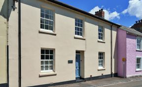 Photo of Woodleigh, Cawsand