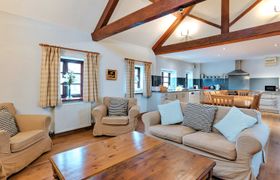 Photo of the-onibury-1