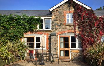 Little Dunley - Wisteria Cottage Holiday Home