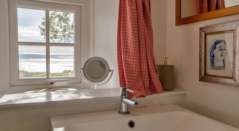 Photo of Lesceave Cottage