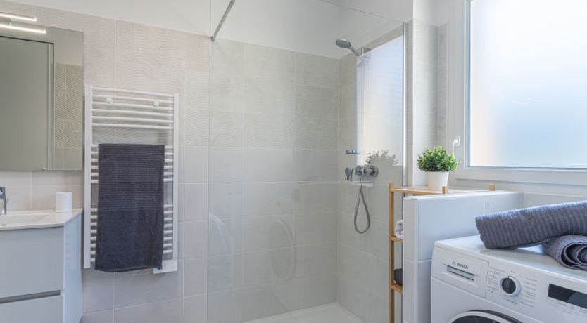 Photo of 151 Bay Street