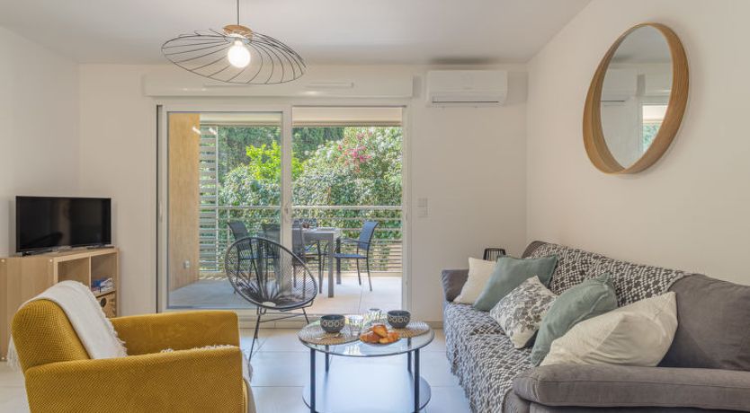 Photo of 151 Bay Street Apartment 2