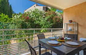 Photo of 151-bay-street-apartment