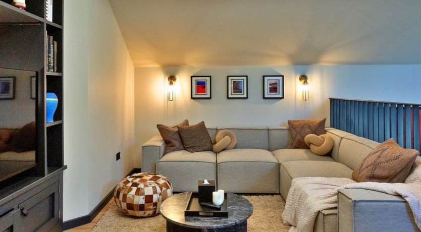 Photo of Wesleyan House