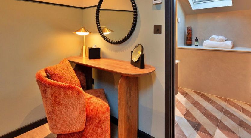 Photo of Wesleyan House