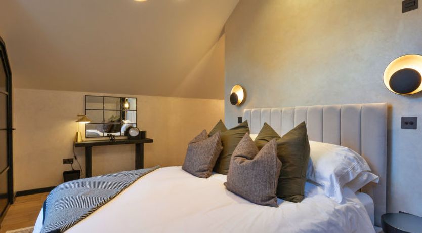 Photo of Wesleyan House