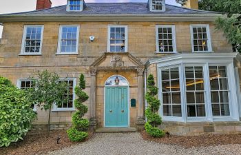Ttich Manor Retreat Holiday Home