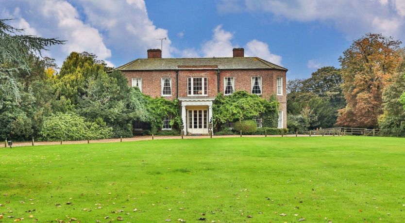Photo of Walcot Hall