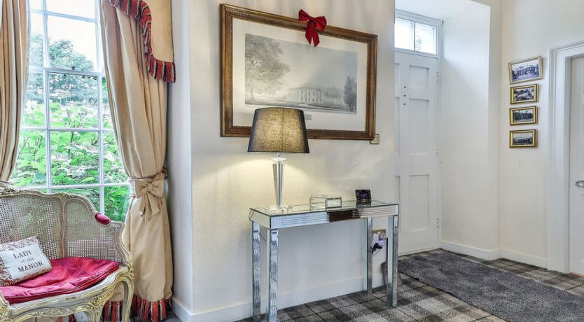 Photo of Walcot Hall