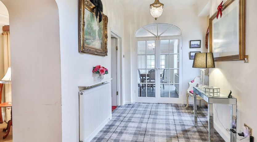 Photo of Walcot Hall