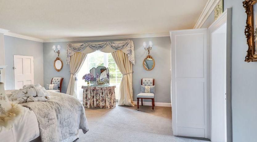 Photo of Walcot Hall