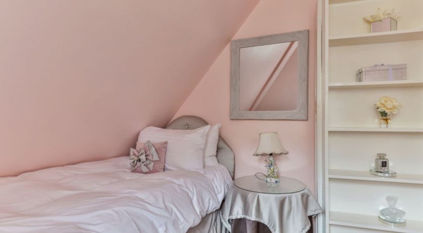 Photo of Walcot Hall