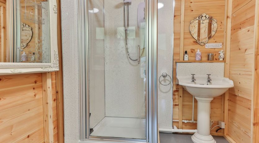 Photo of Walcot Hall