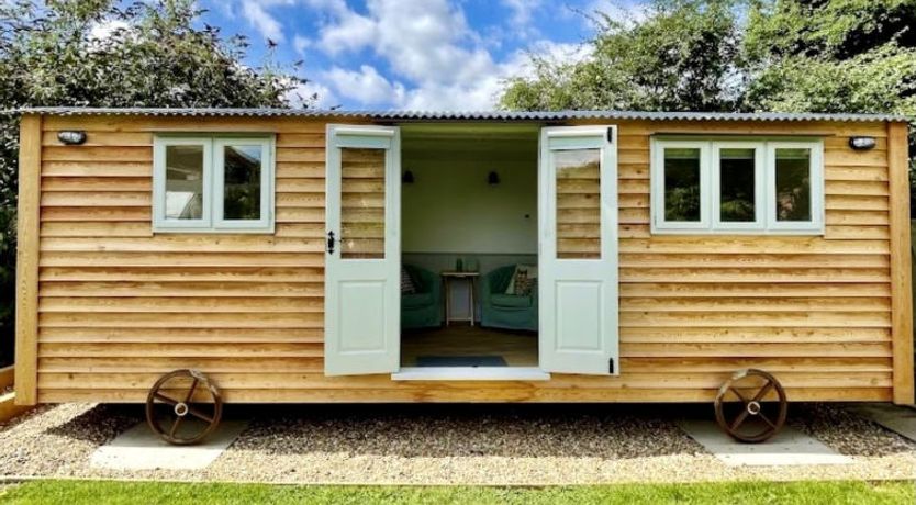 Photo of Walcot Hall